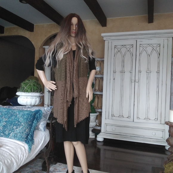 Outfit - Picture 3 of 7